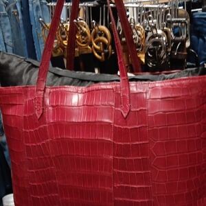 Carlos Falchi Aligator Elegant Red Crocodile-Embossed Tote Bag Staps No Shldr